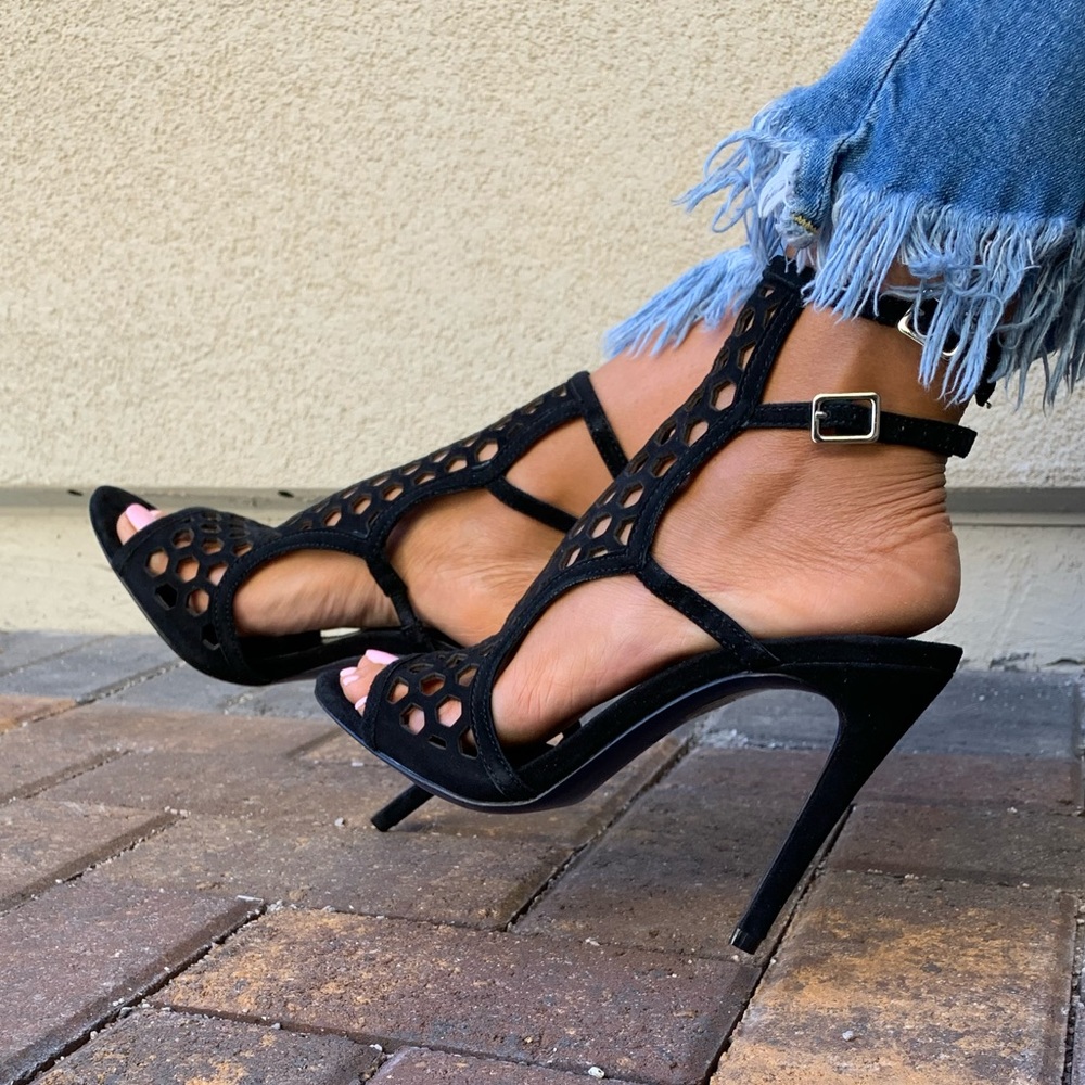 Black Strappy Caged Stiletto Heek Sandal - Picture 6 of 8